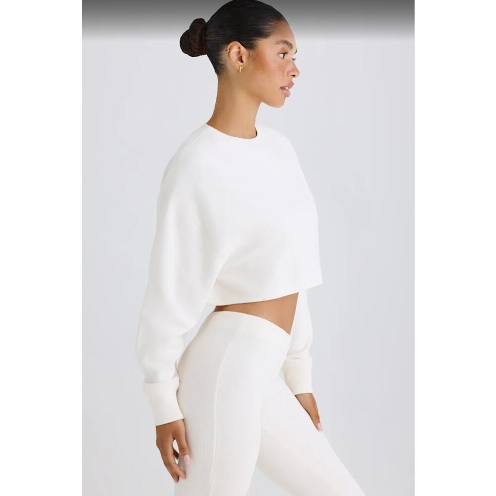 Buff Bunny Collection Women's‎ White Long Sleeve Crop Top - Size S
